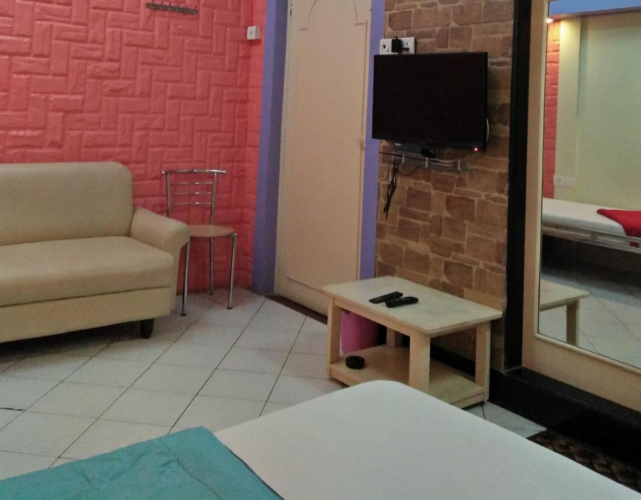 戈拉巴青鸟酒店 Mandve 外观 照片